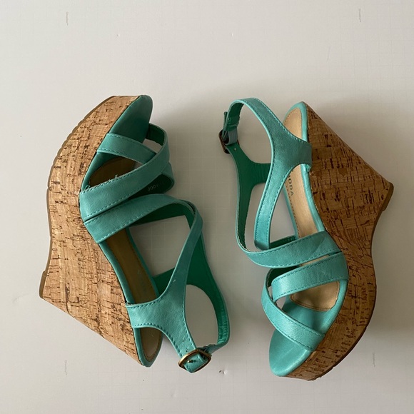 Spirit Moda Strappy Sandal w/Cork Wedge Platform 8 - Picture 8 of 12